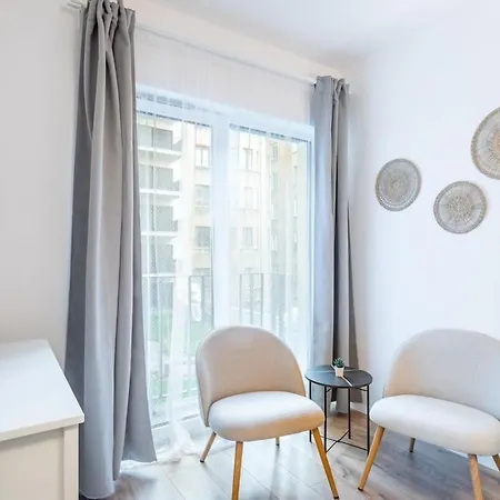 Balcony - Rooftop Access - New *