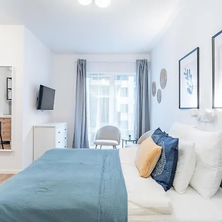 Apartment Balcony - Rooftop Access - New Budapest